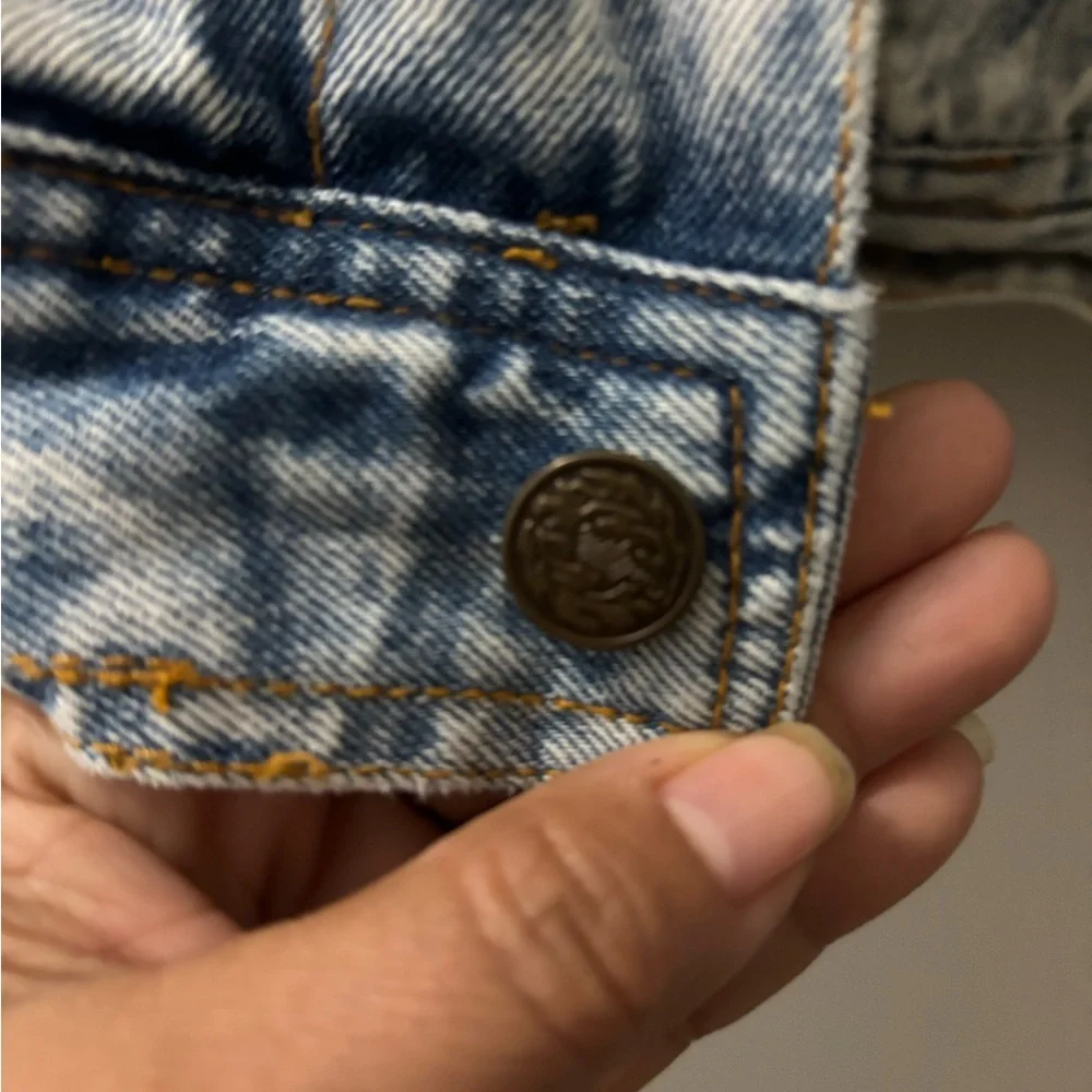 Vintage Acid Wash Denim Jacket Sierra Pacific - Picture 2 of 6